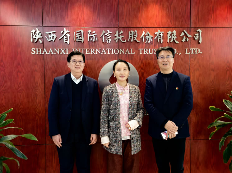 对话耿春华：传承创新紫砂非遗 推动大国陶瓷高质量发展