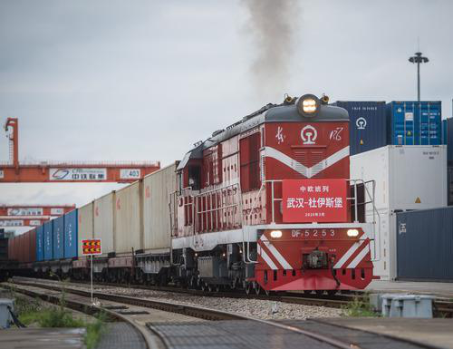 中欧班列载来东方暖意