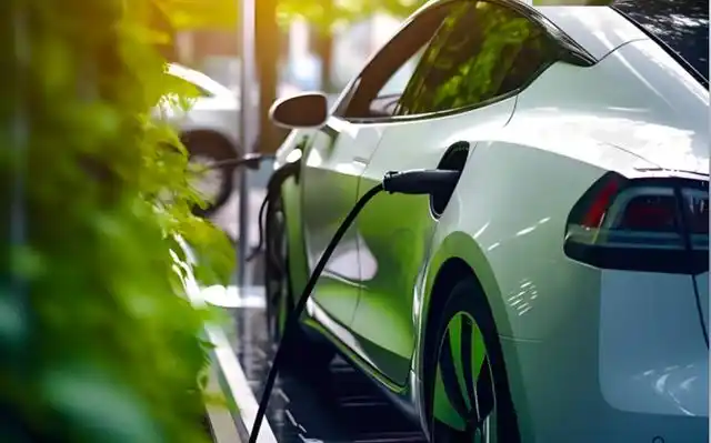 “十四五”期间新能源车制造同比增长14.3%