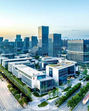 西安高新区：总部集聚打造发展强磁场