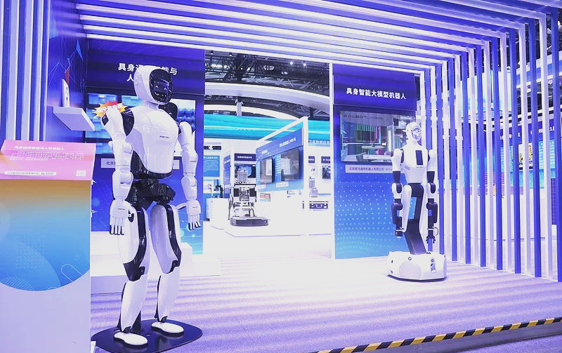 “大脑”与“肢体”的竞赛 资本押注具身智能赛道