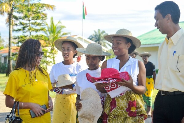 DHL集团庆祝"推动青年就业"项目十五周年，将全球青年合作计划延续至2030年